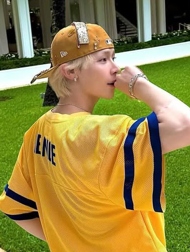 Latest photo of Nicholas (&TEAM)