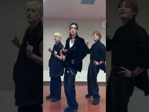 Behind-the-scenes cut of I.N (Stray Kids)