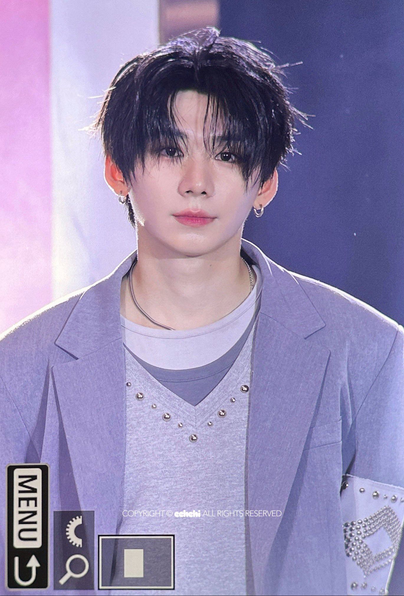 Behind-the-scenes cut of Park Han (AHOF)