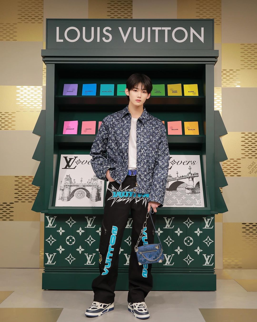 A moment captured by Jo (&TEAM)'s fan