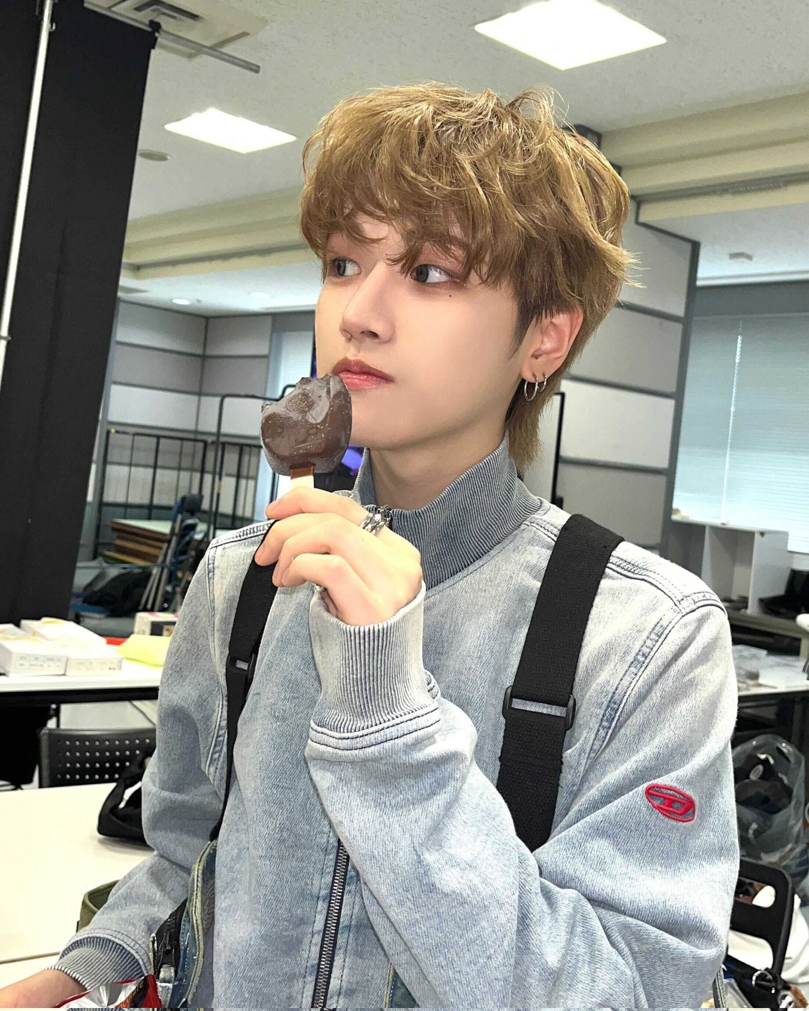 リウ (BOYNEXTDOOR)の舞台裏ショット