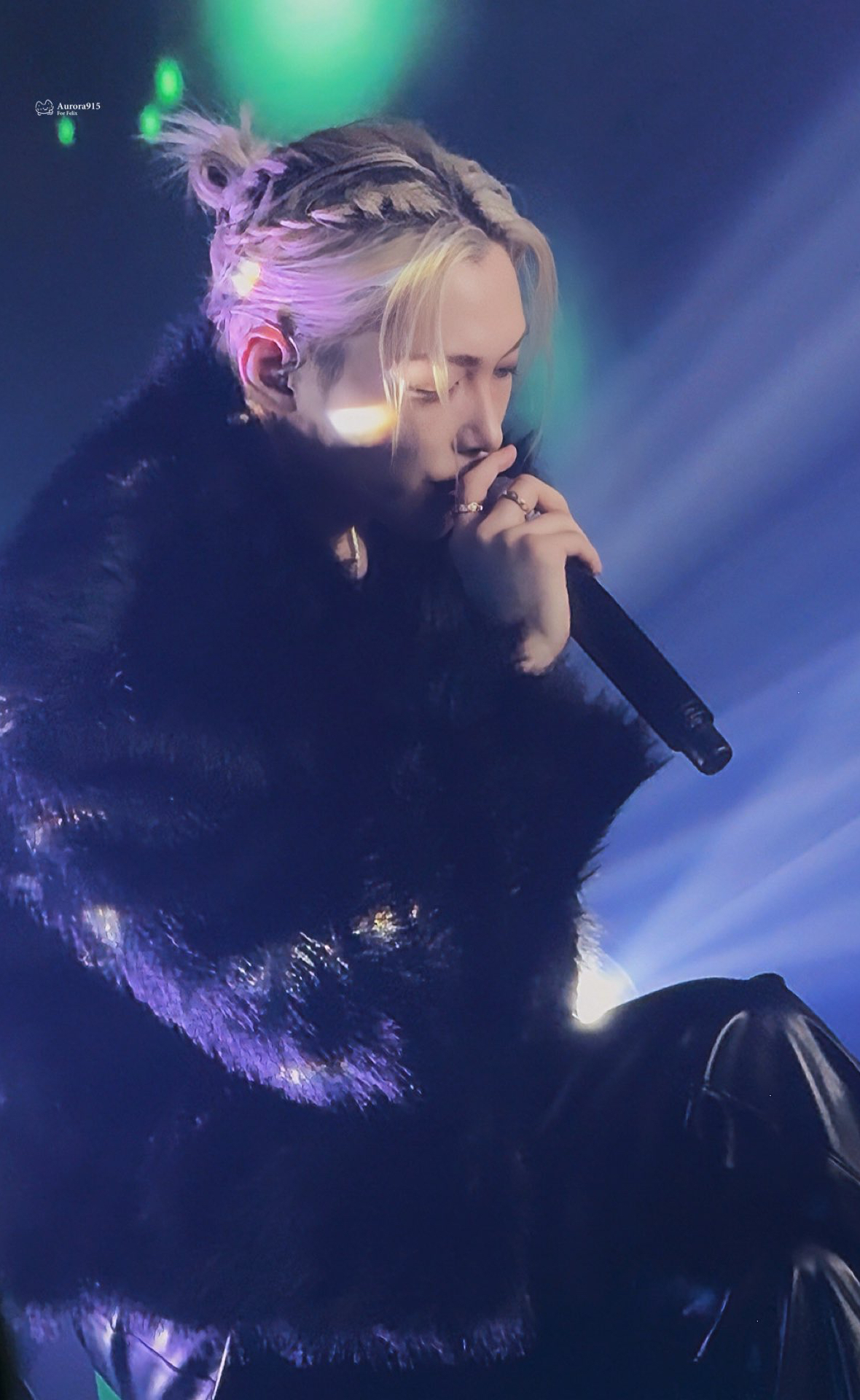 Behind-the-scenes cut of Felix (Stray Kids)