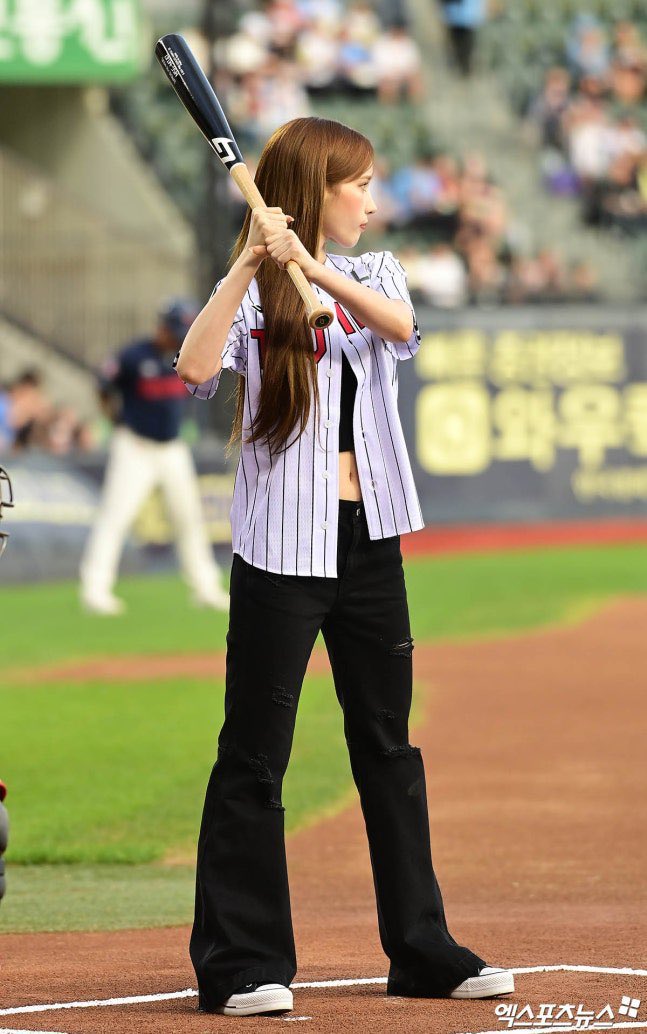 A moment captured by Huening Bahiyyih (Kep1er)'s fan