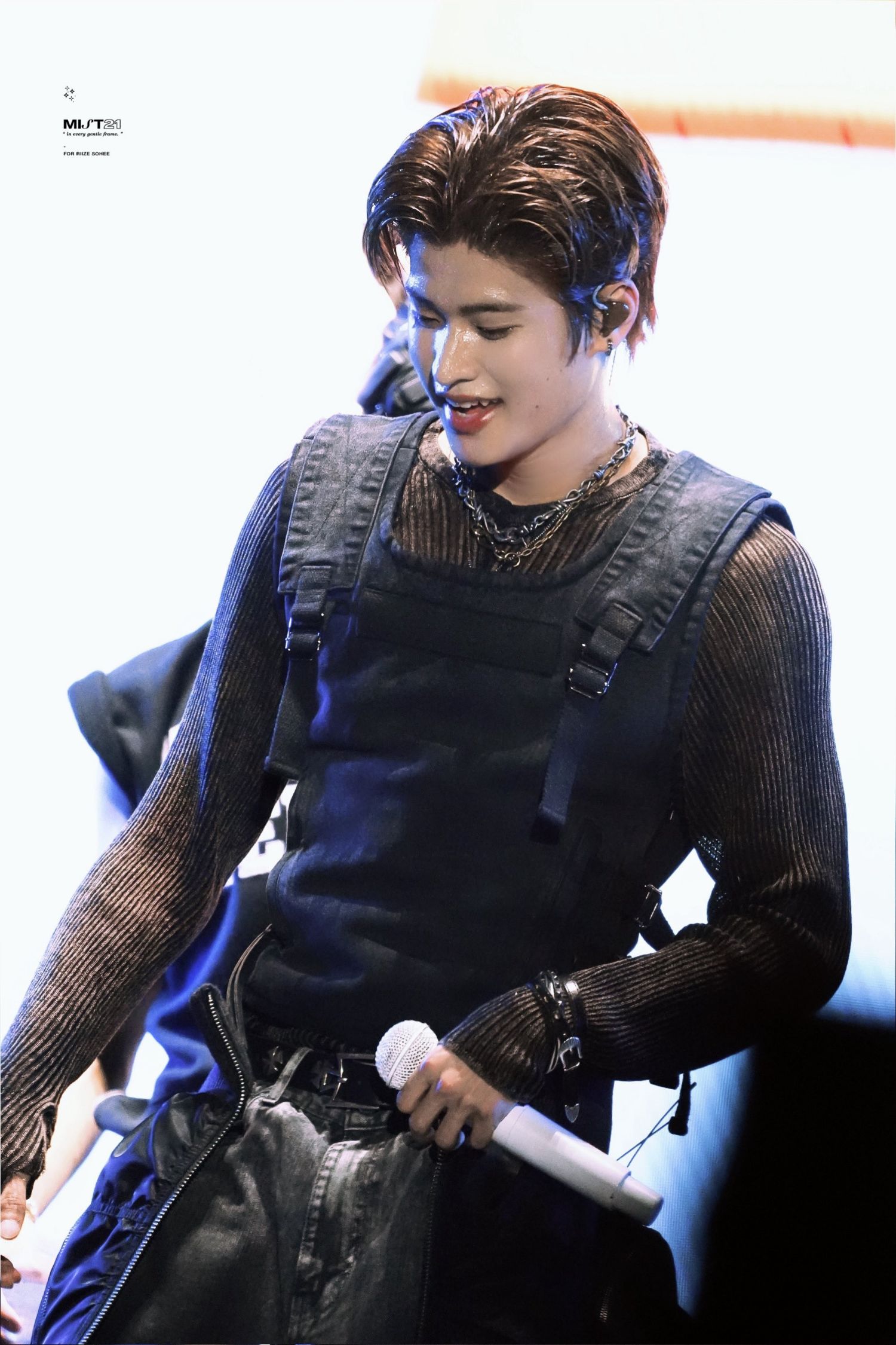 Recent activity shot of Sohee (RIIZE)