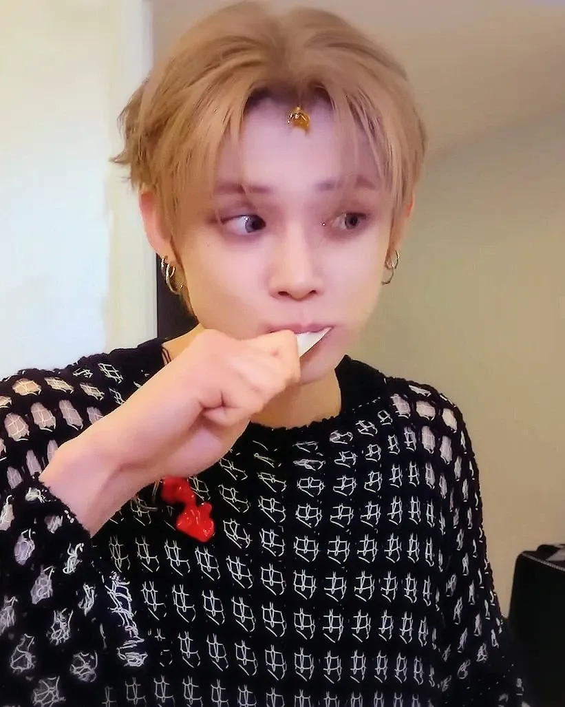 Foto aktivitas terbaru Yeonjun (TOMORROW X TOGETHER)