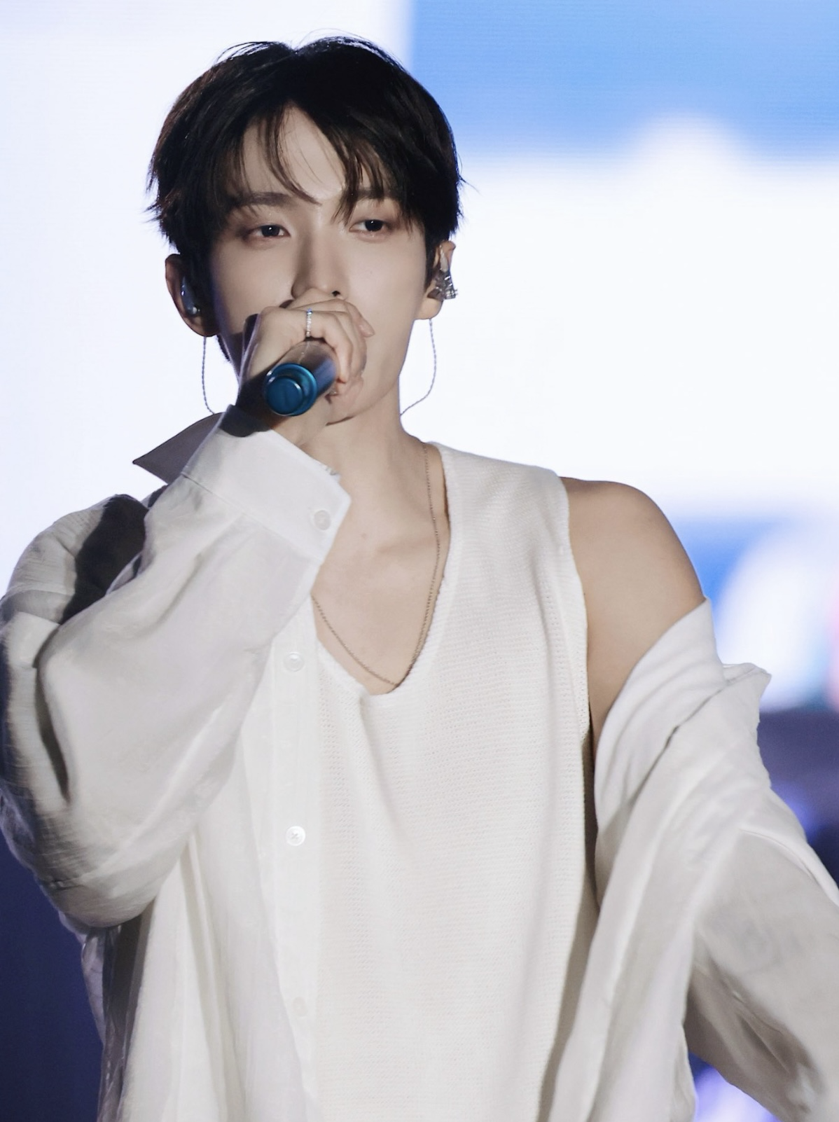 Latest photo of DK (SEVENTEEN)
