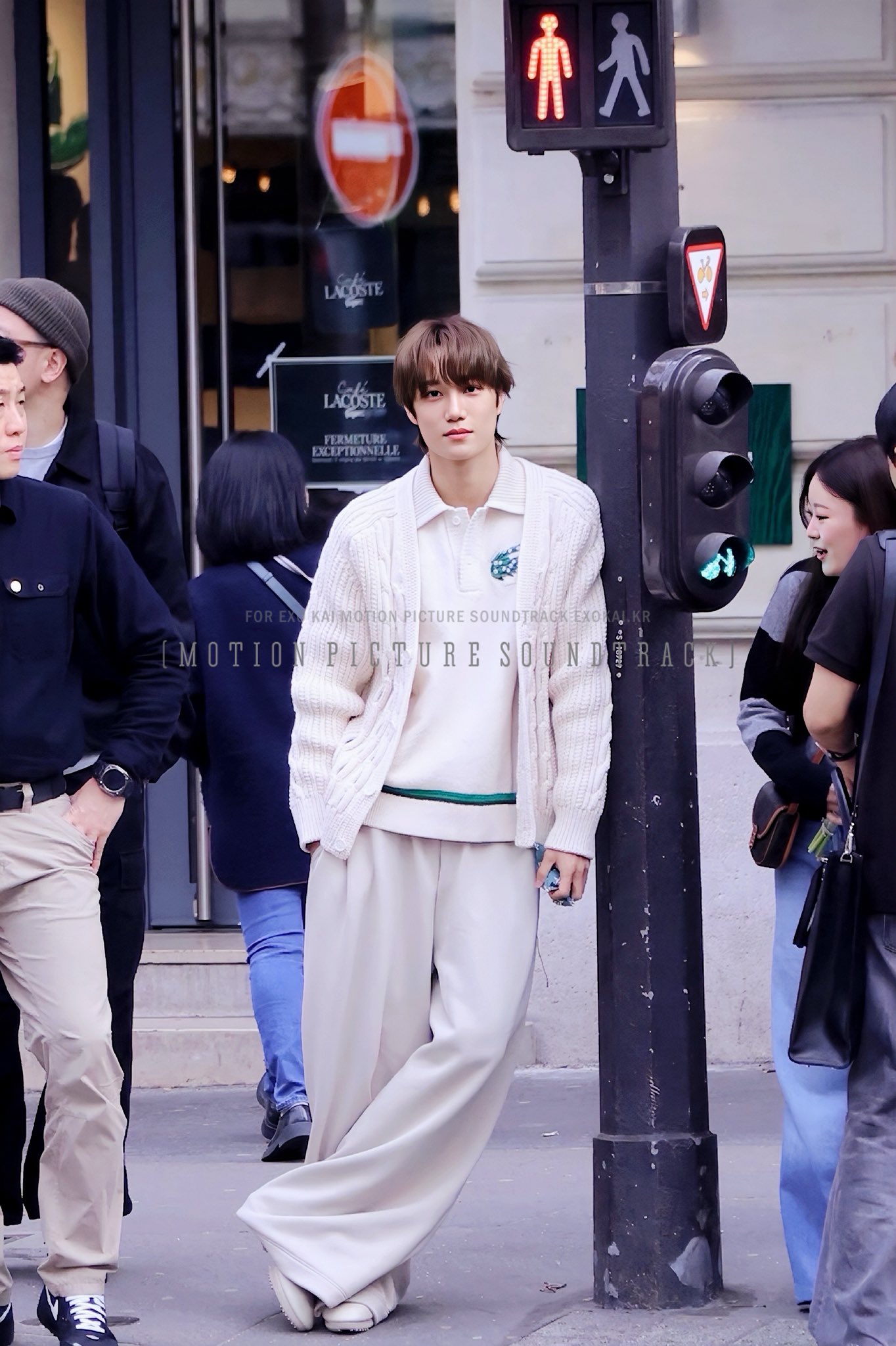 Kai (EXO)粉絲拍下的瞬間