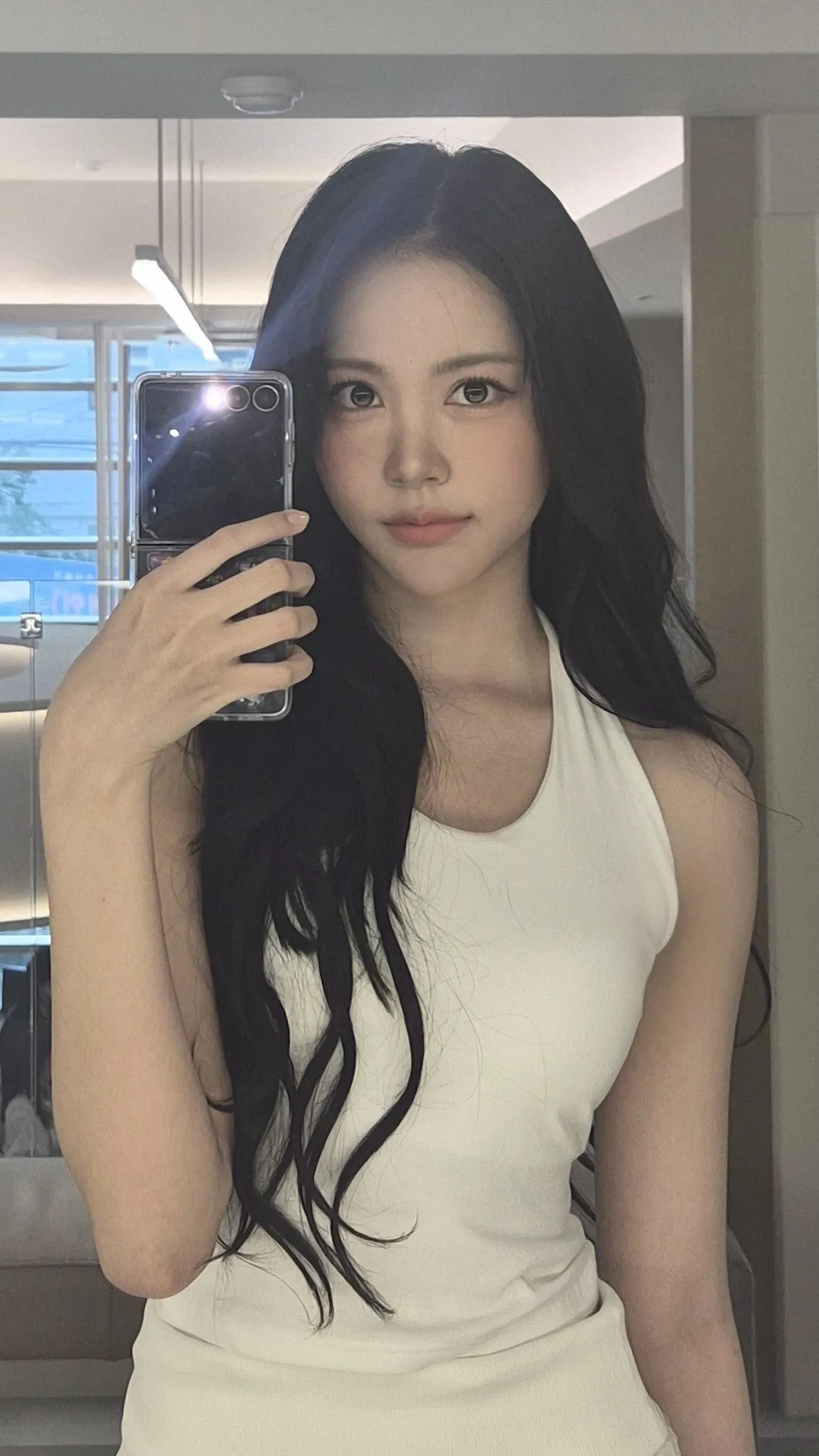 Behind-the-scenes cut of Carmen (Hearts2Hearts)