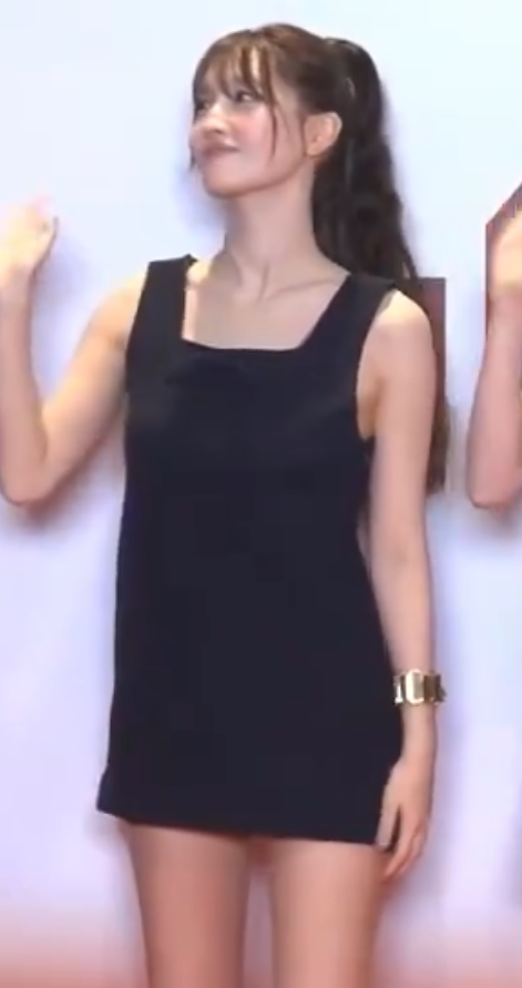 Today's most popular wallpaper in the Momo (TWICE) community