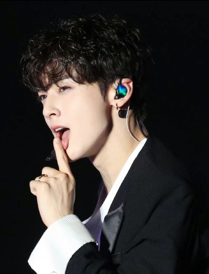 Latest photo of Eunwoo (ASTRO)