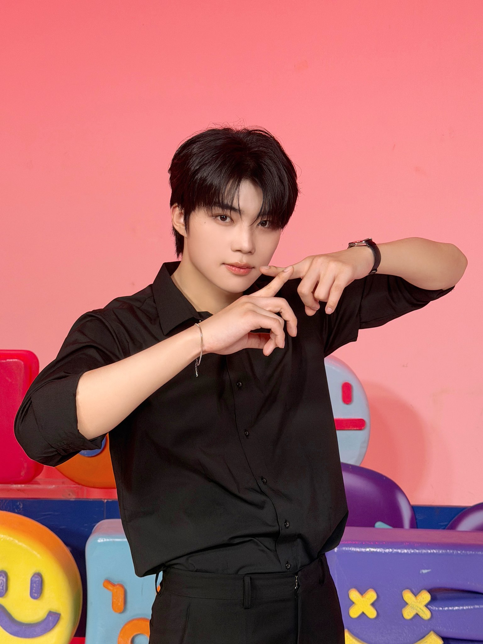 Latest photo of Park Gunwook (ZEROBASEONE)