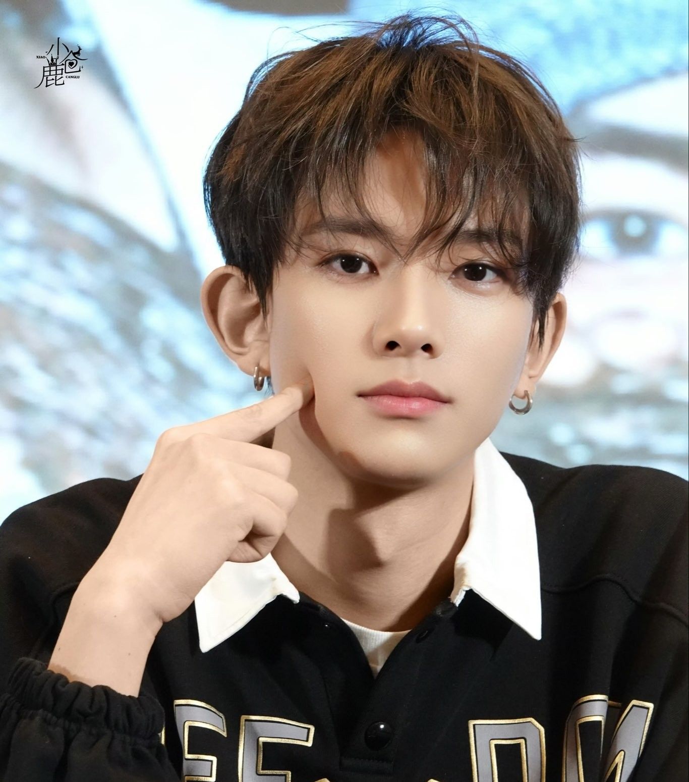 Latest photo of Heeseung (ENHYPEN)