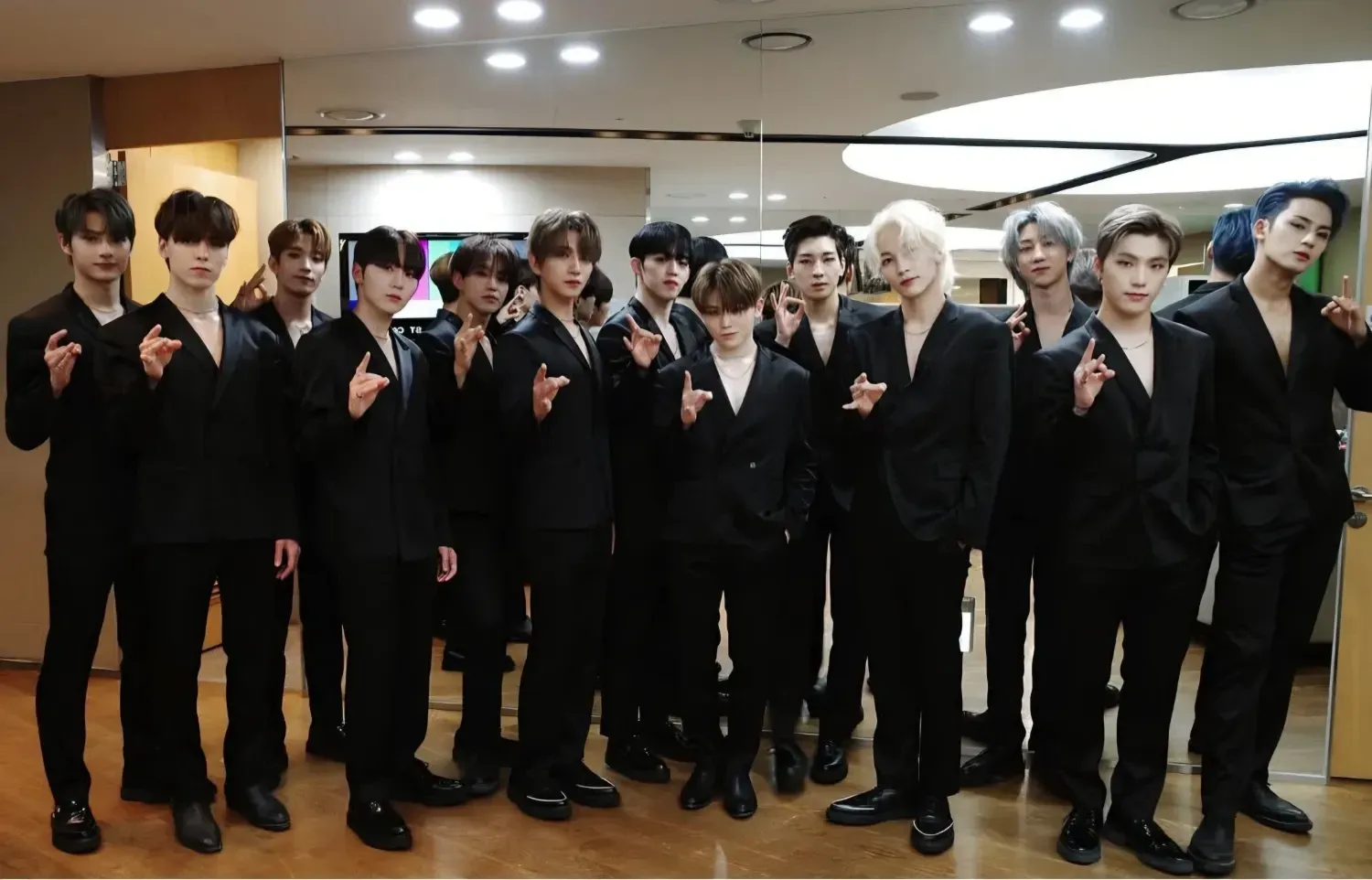 SEVENTEEN的最新活動照片