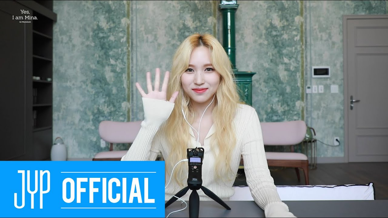 Foto aktivitas terbaru TWICE