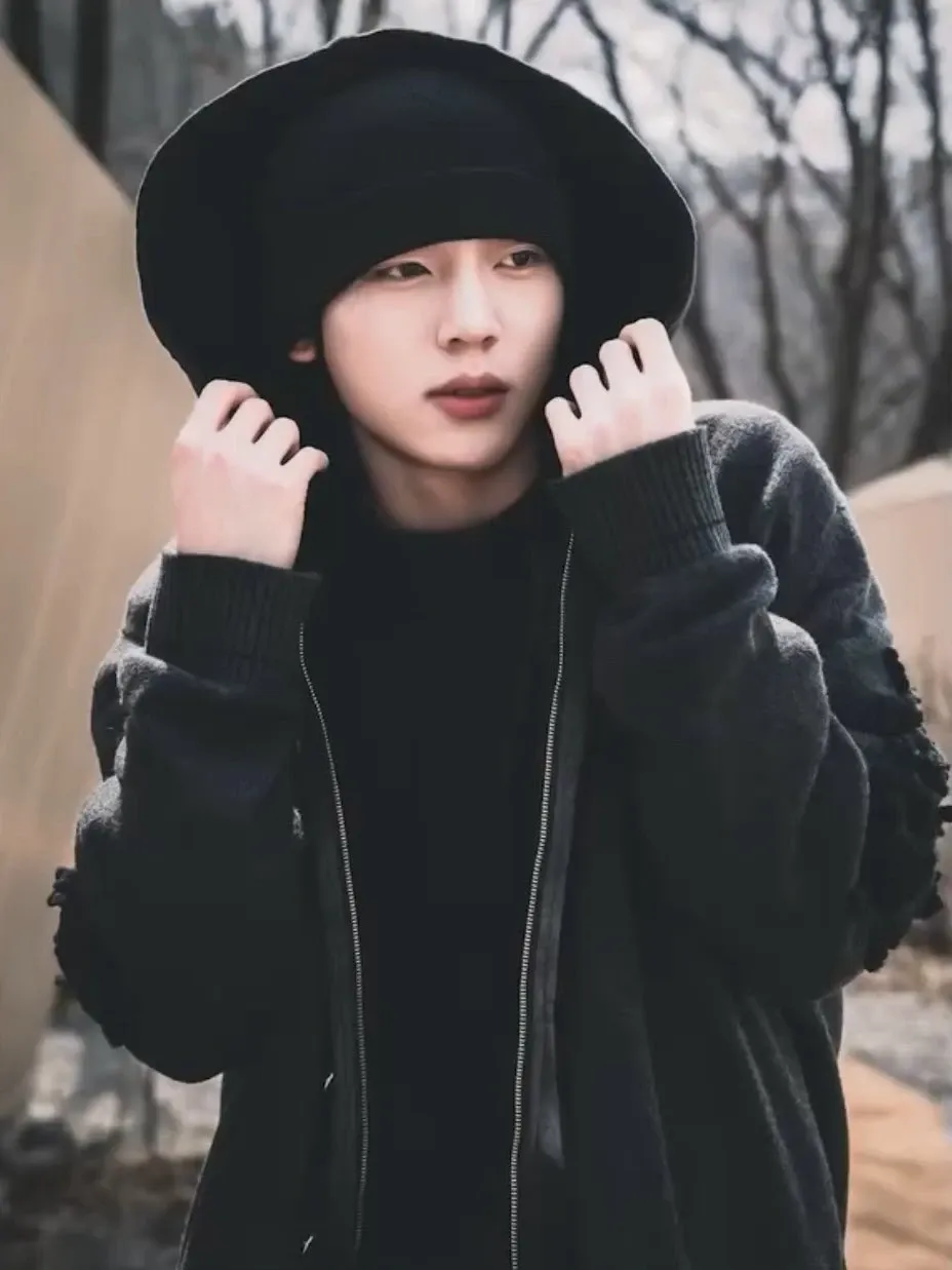 Recent activity shot of Han Yujin