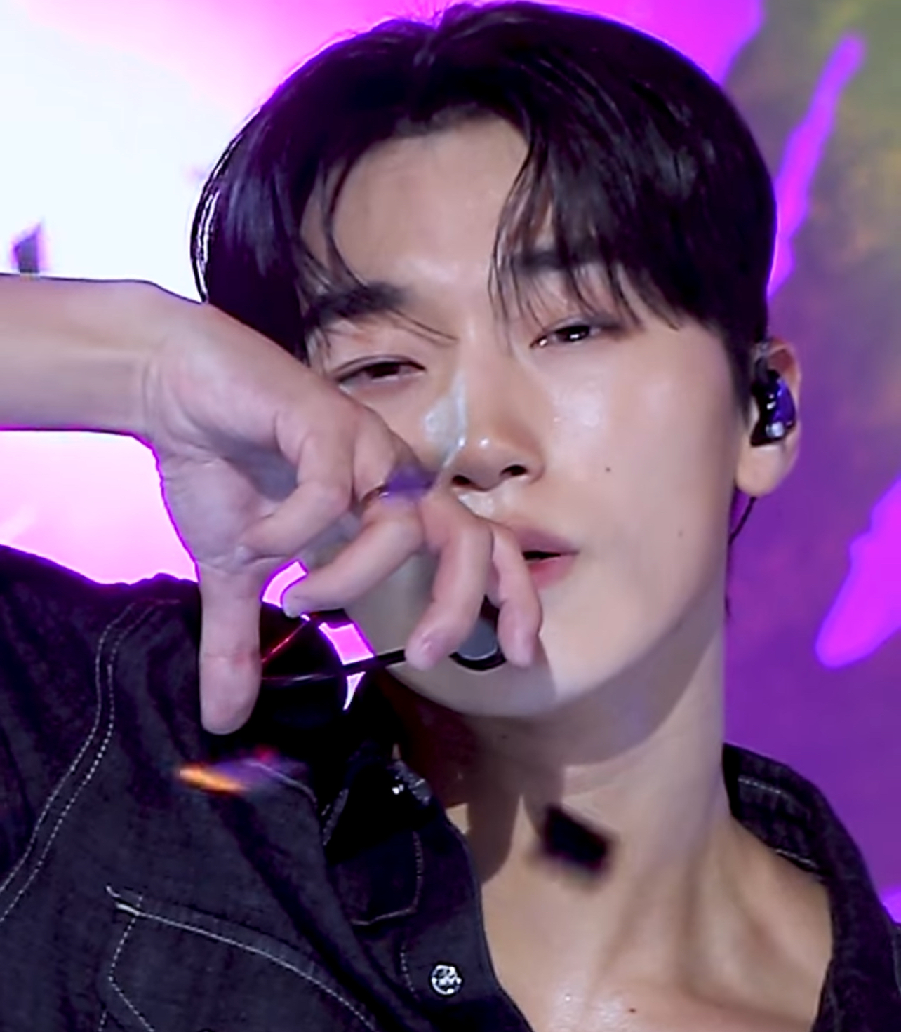 崔傘 (ATEEZ)的幕後花絮