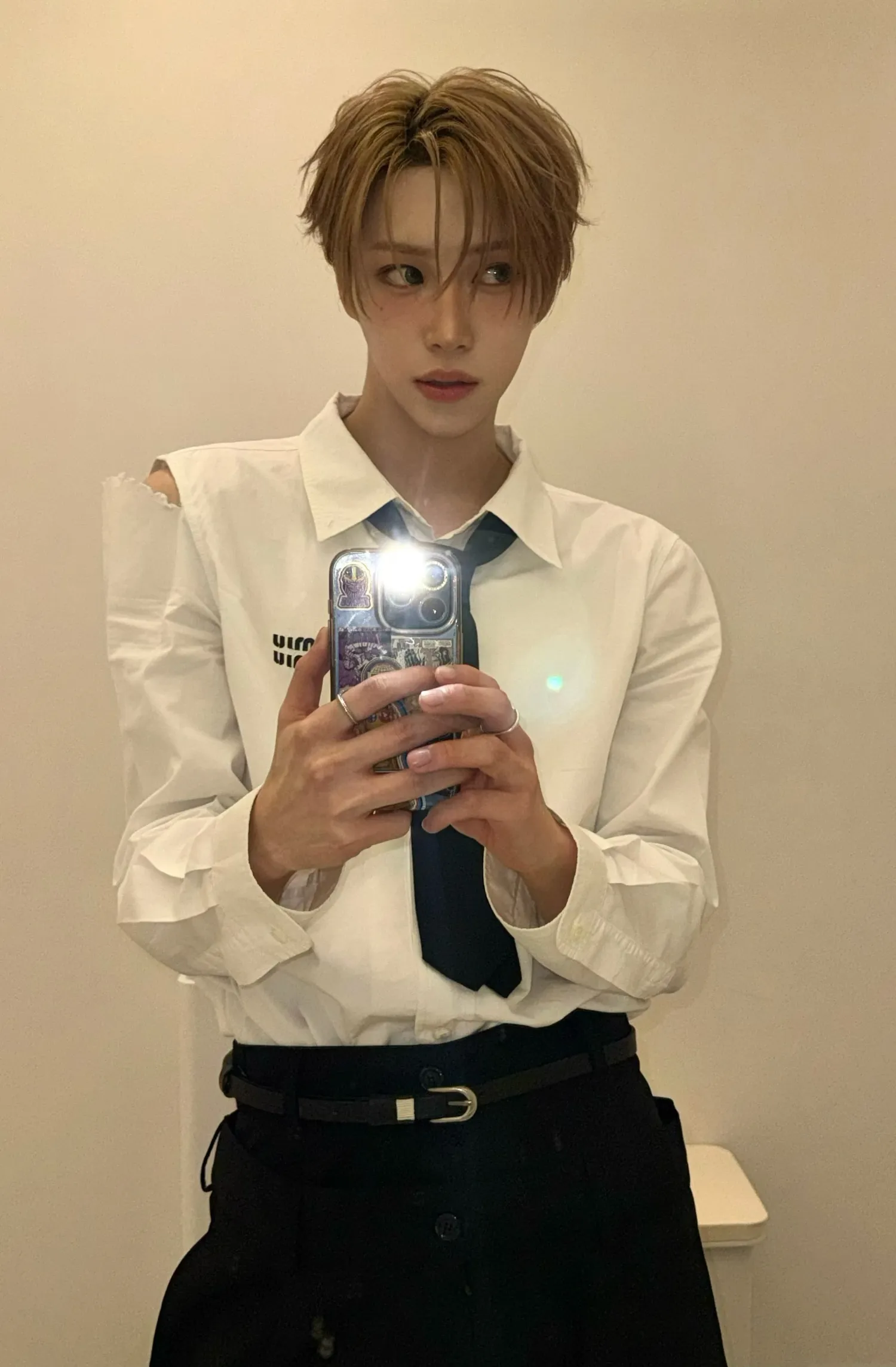 A moment captured by Arno (ALPHA DRIVE ONE)'s fan