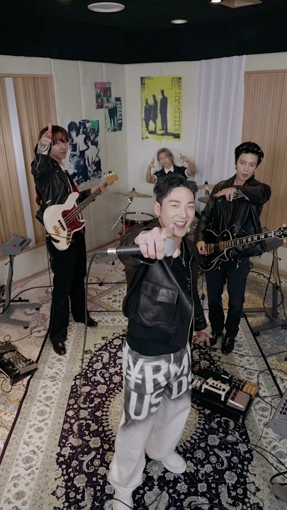 백호의 비하인드 컷