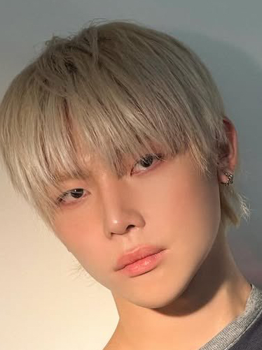 니콜라스 (앤팀)의 비하인드 컷