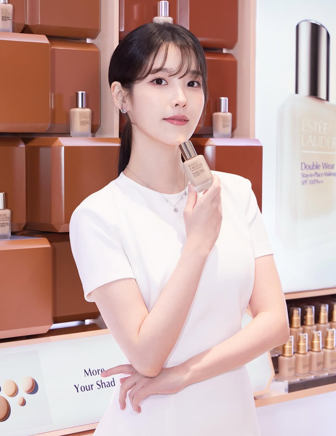 아이유 최근 활동샷