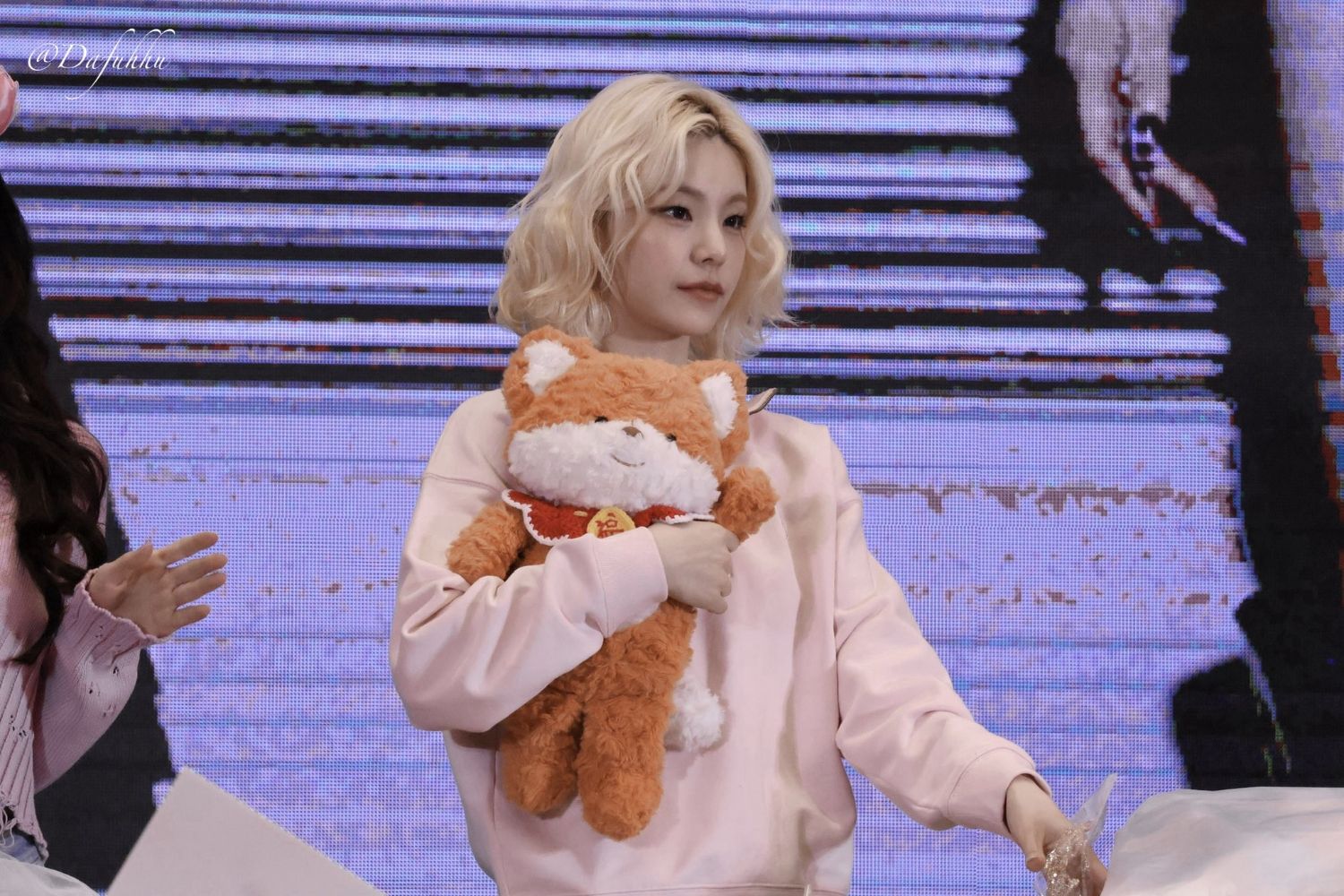 Momen yang diabadikan oleh penggemar Yeji (ITZY)