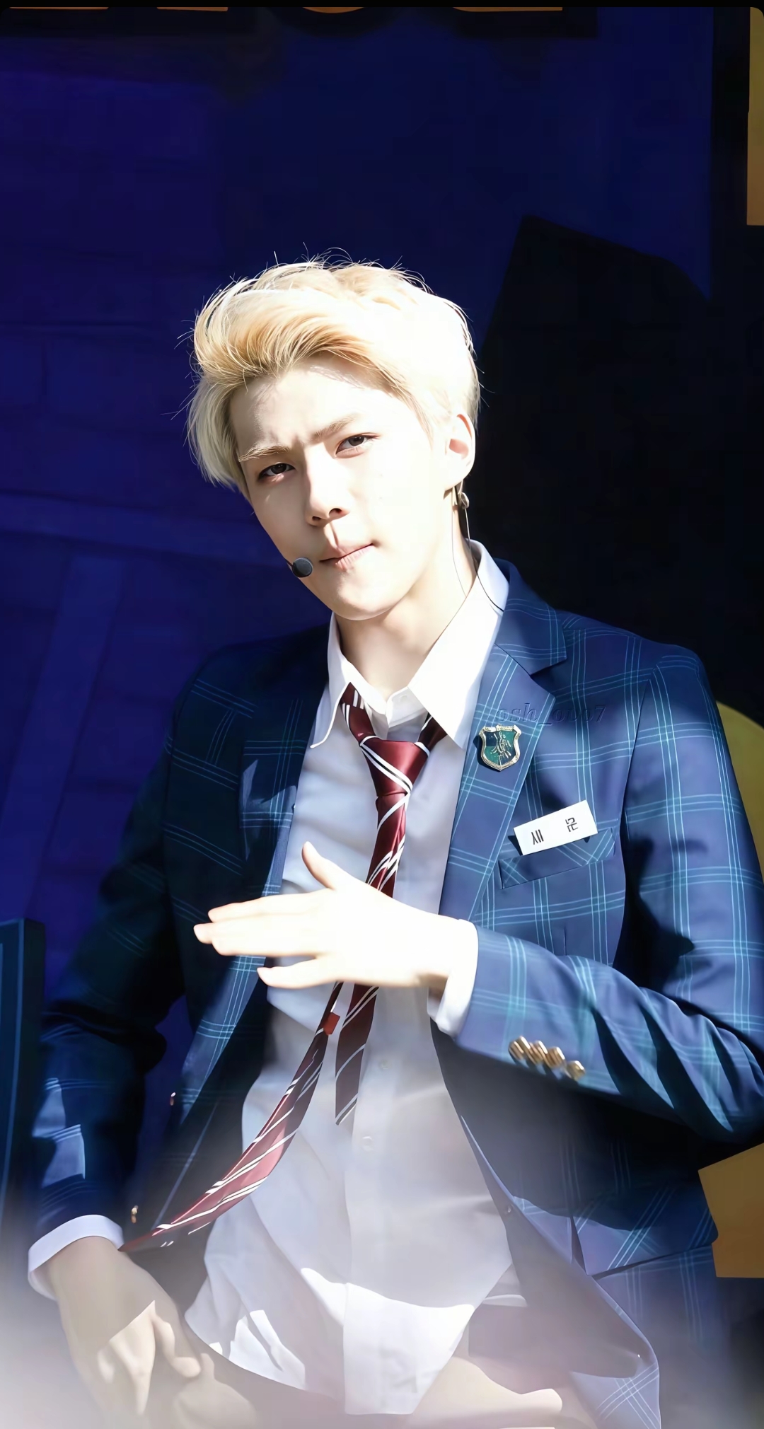 Fandom-recommended wallpaper image of Sehun (EXO)