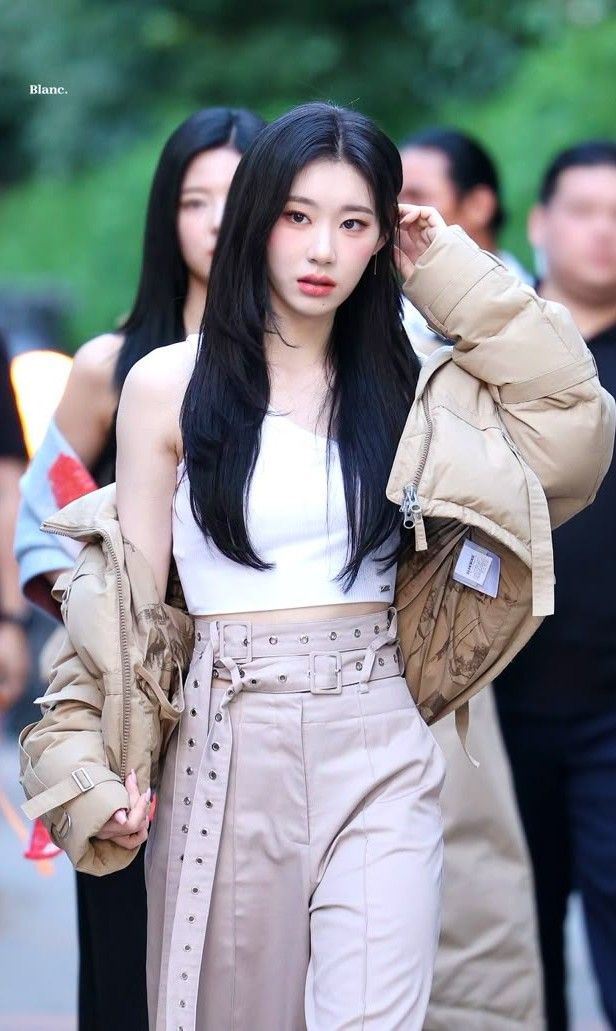 Recent activity shot of Chaeryeong (ITZY)