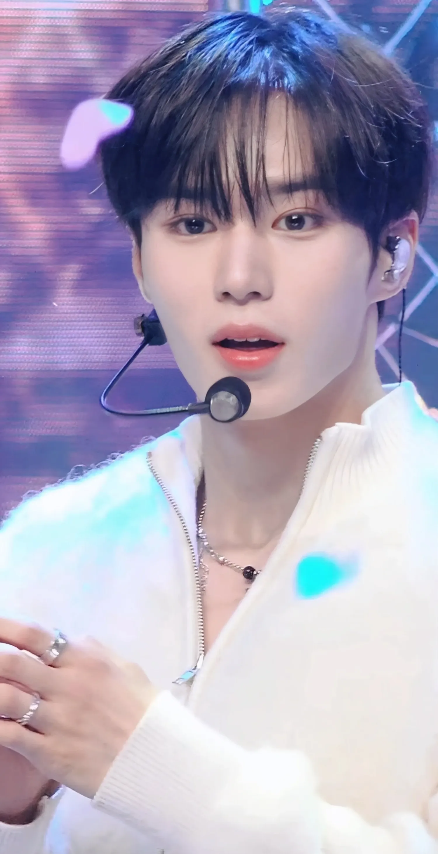 김준서 (알파드라이브원)의 비하인드 컷