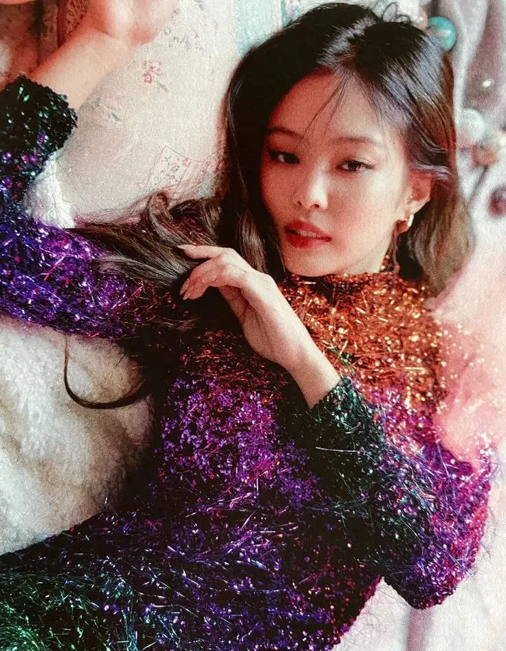 제니 (BLACKPINK)의 비하인드 컷