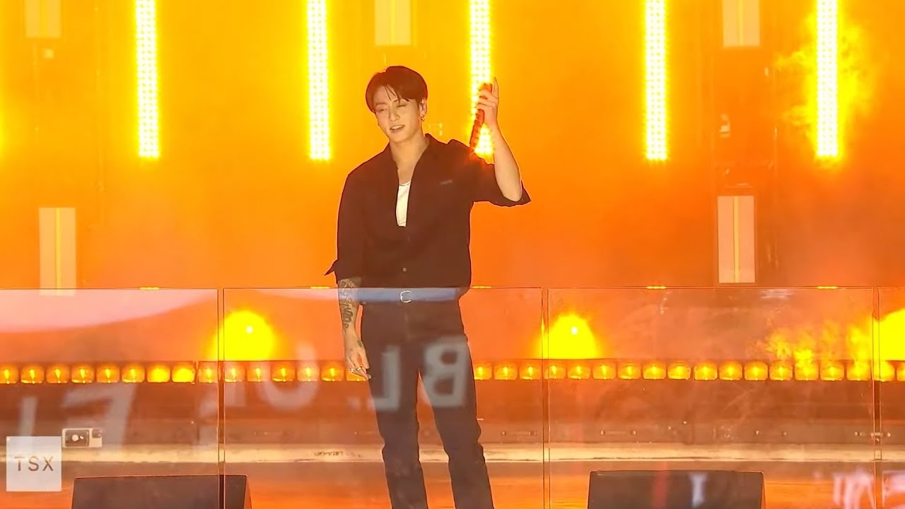 Momen yang diabadikan oleh penggemar Jungkook (BTS)