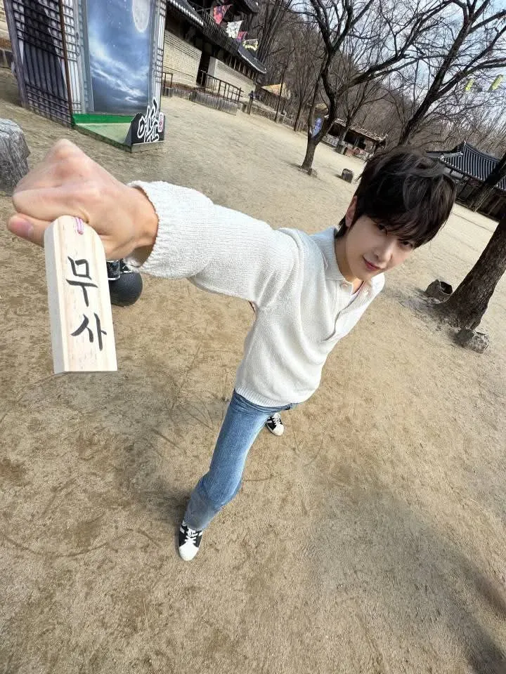 A moment captured by Seok Matthew (ZEROBASEONE)'s fan