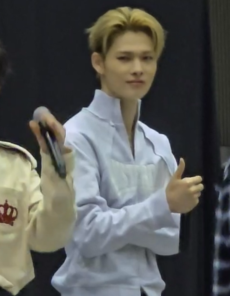 Behind-the-scenes cut of NI-KI (ENHYPEN)