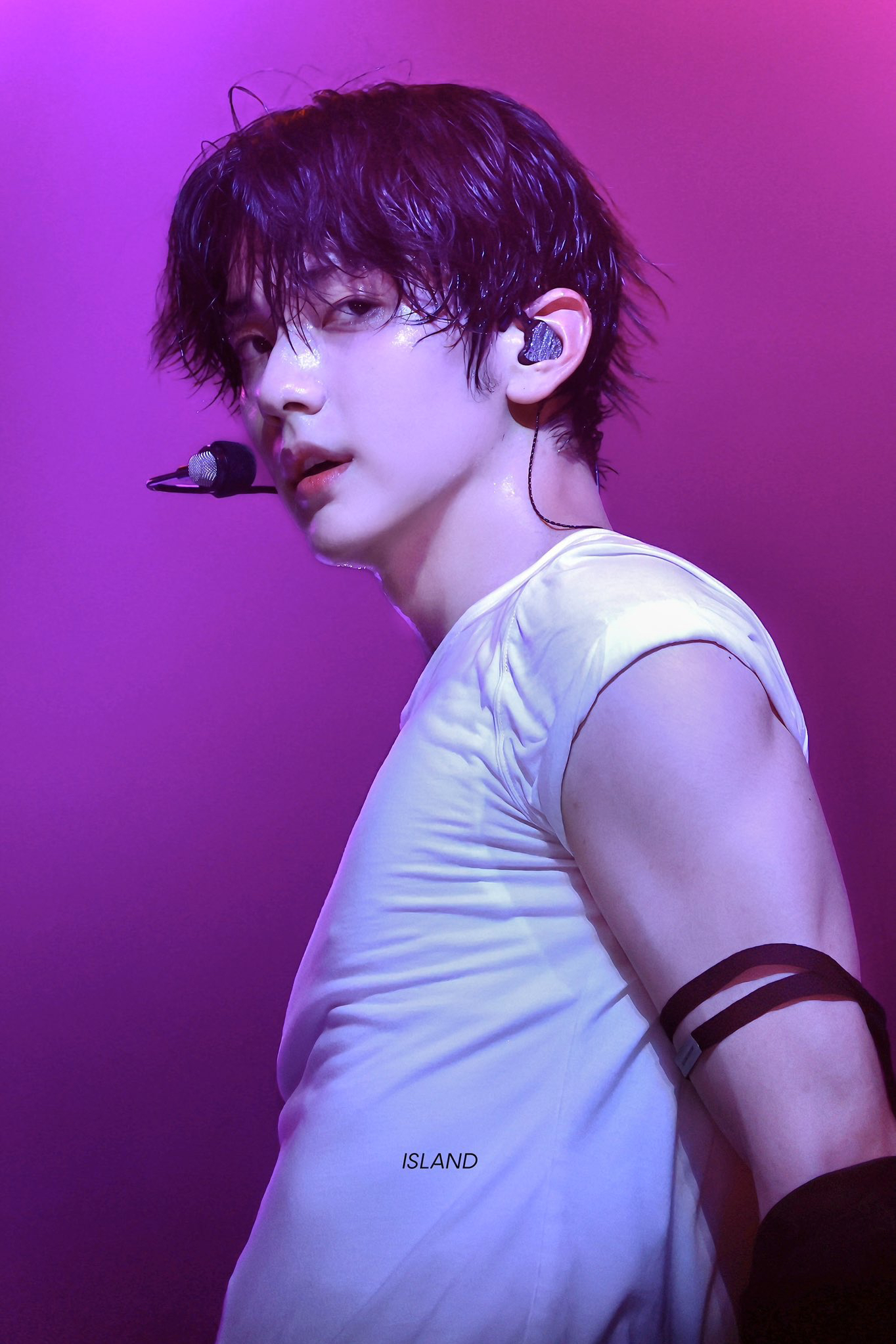 A moment captured by Soobin (TOMORROW X TOGETHER)'s fan