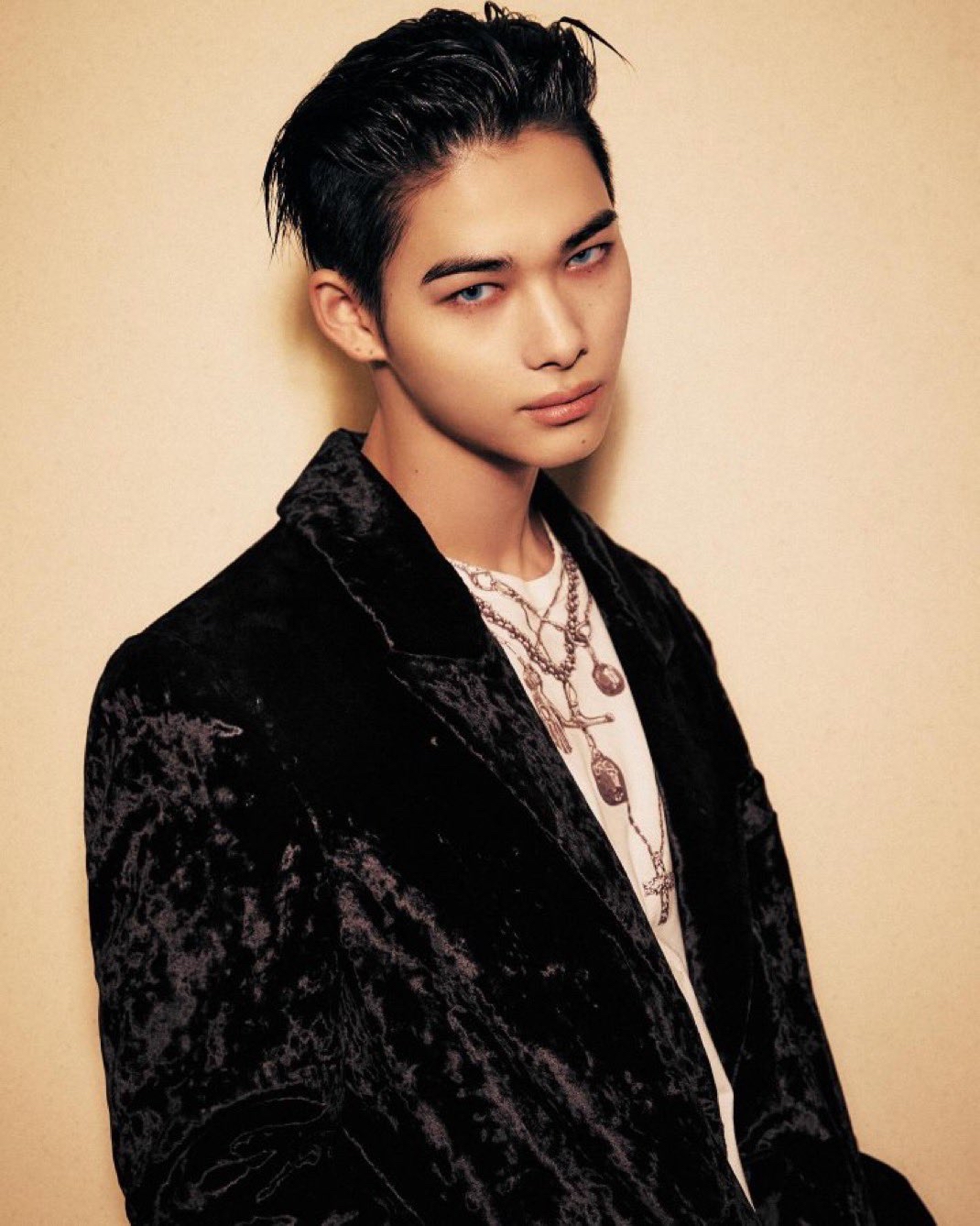 Behind-the-scenes cut of NI-KI (ENHYPEN)