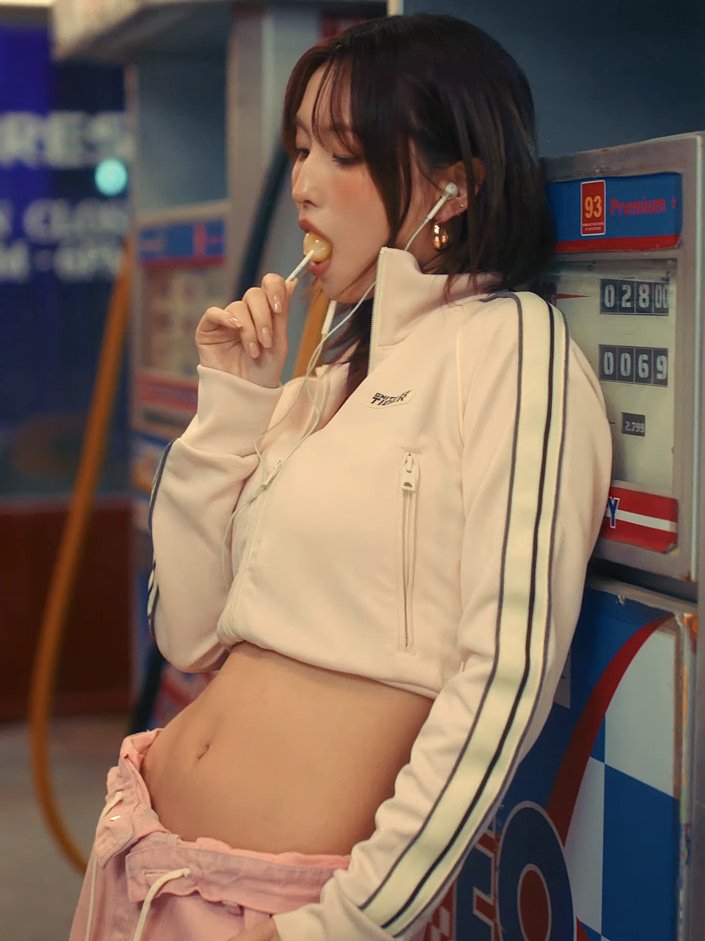 モモ (TWICE)の最近の活動写真