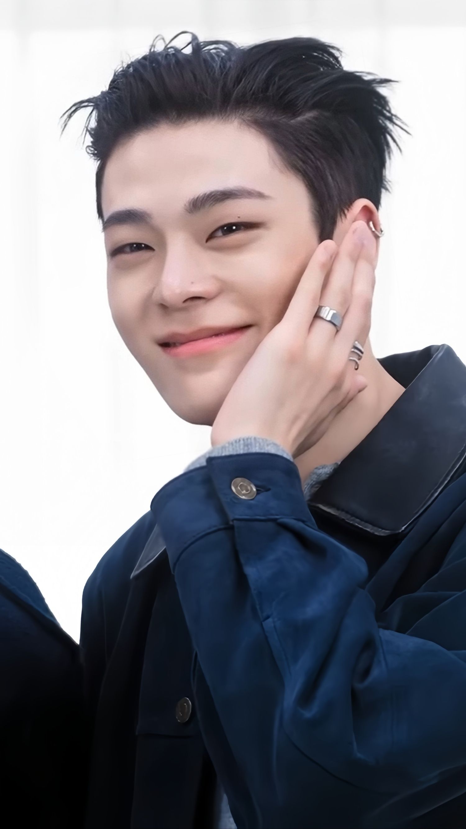 The most beloved wallpaper among Kim Junmin (WHIB)'s fans