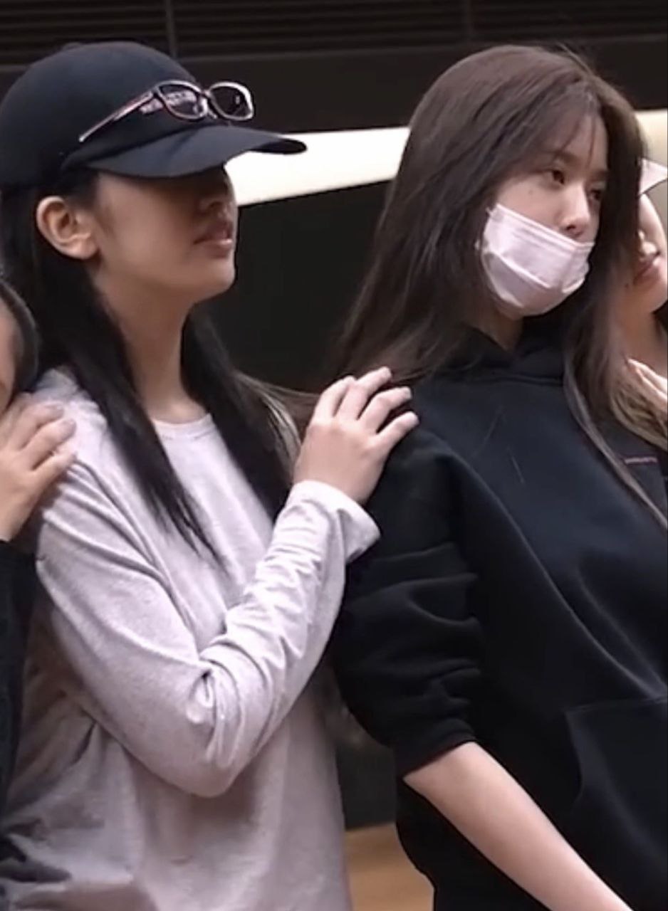 Recent activity shot of Jang Wonyoung (IVE)