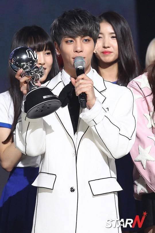 Behind-the-scenes cut of Jonghyun (SHINee)