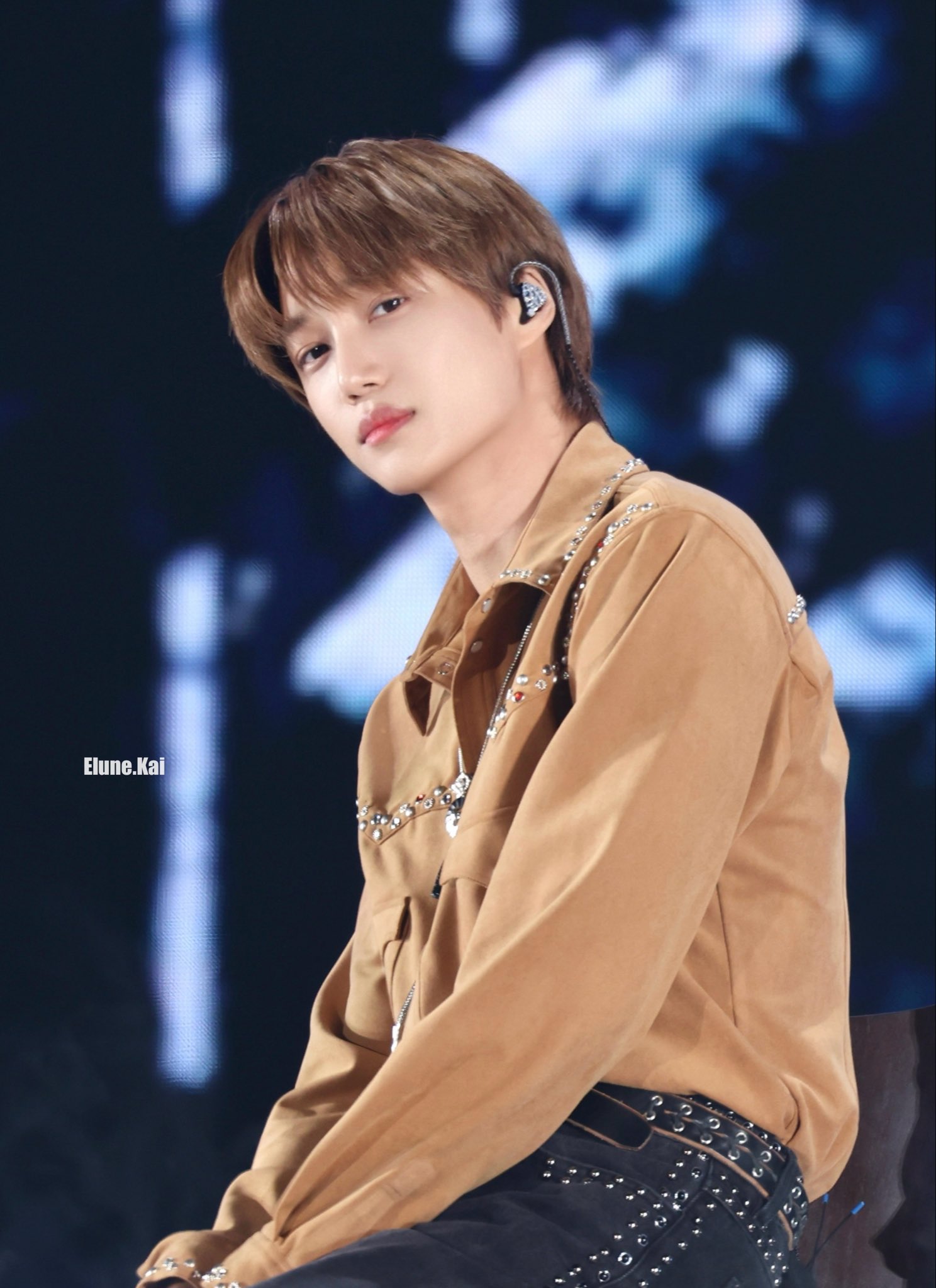 Kai (EXO)粉絲拍下的瞬間