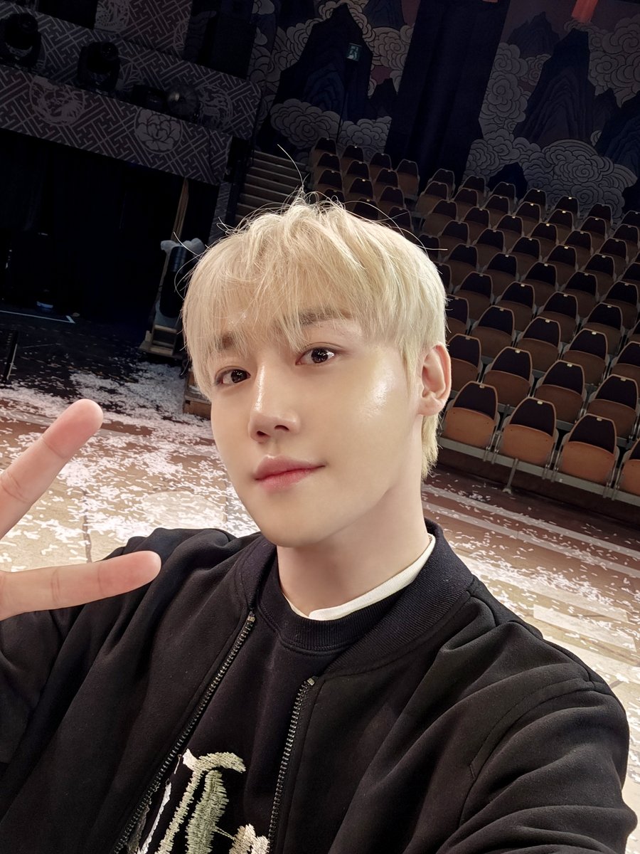 A moment captured by GoldenChild's fan