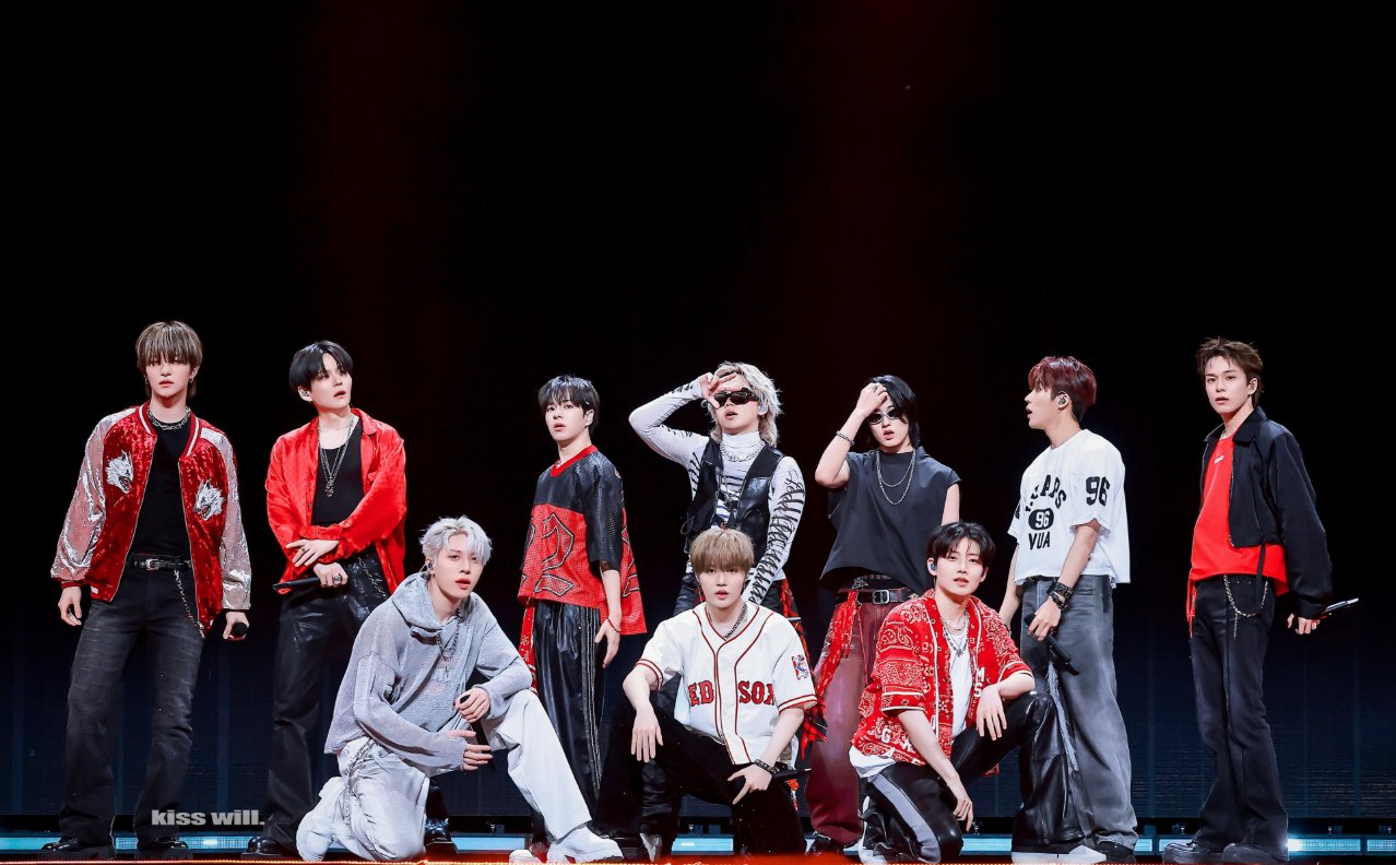 TREASURE의 최신 사진