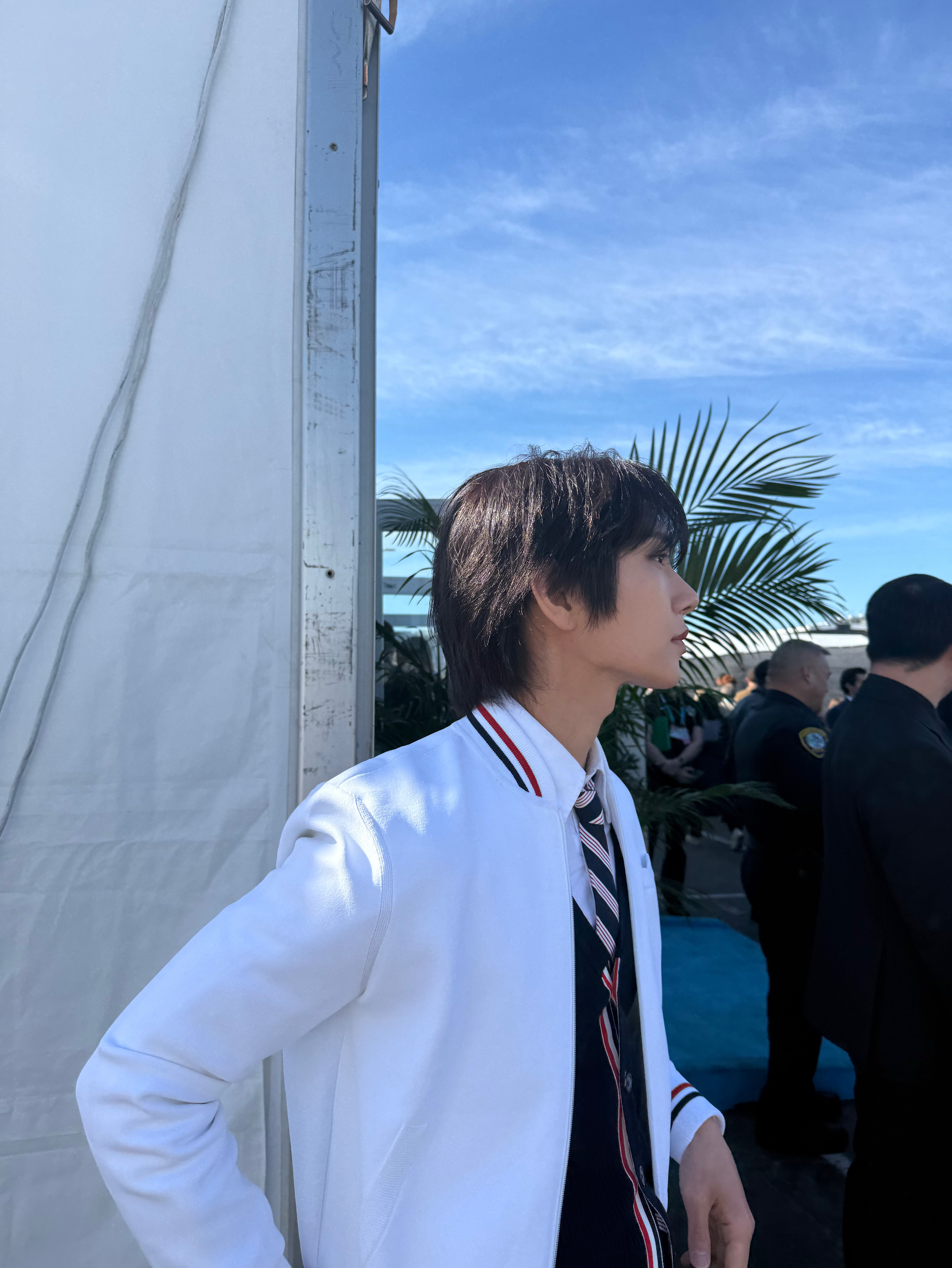 Behind-the-scenes cut of Joshua (SEVENTEEN)