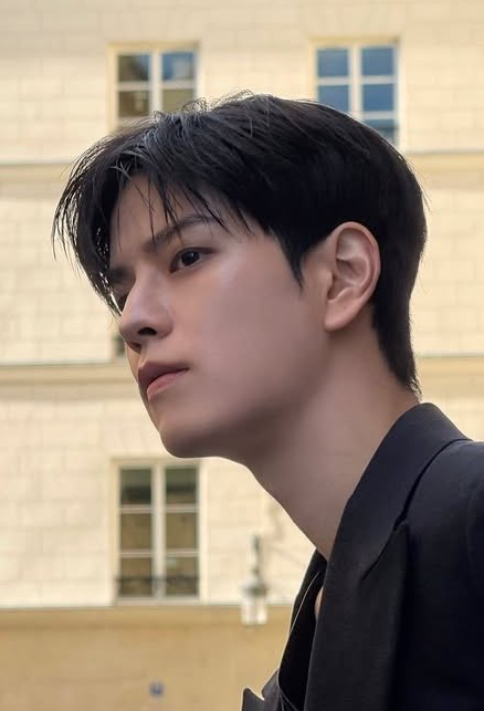Behind-the-scenes cut of Seungmin (Stray Kids)