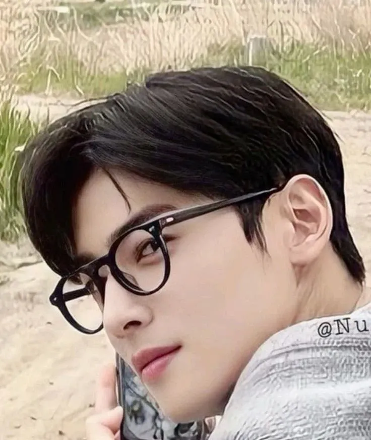 Recent activity shot of Eunwoo (ASTRO)