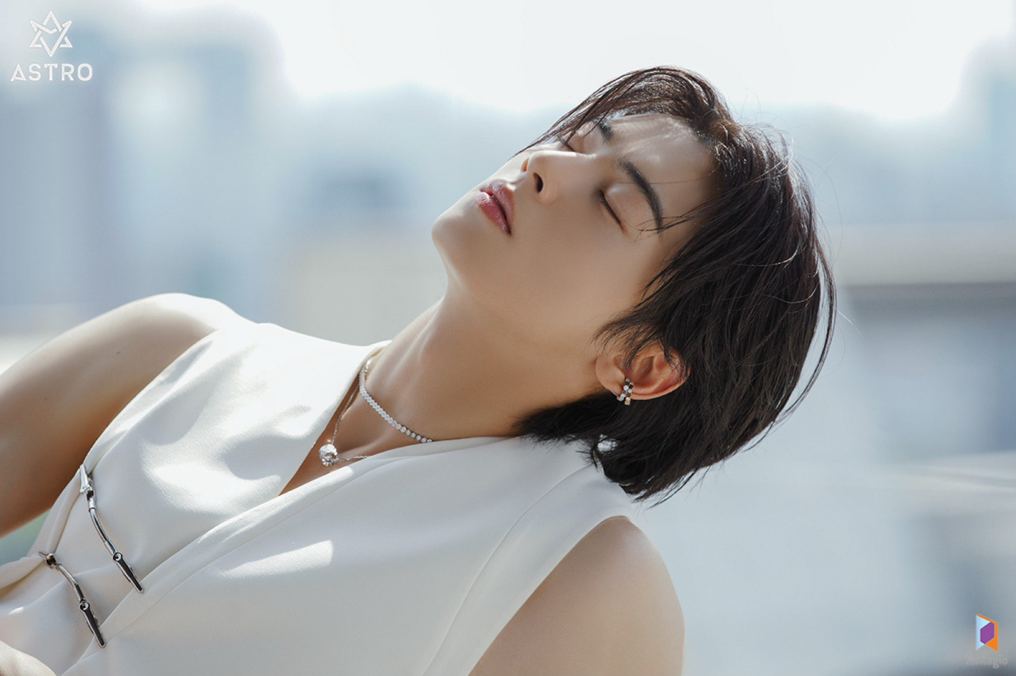 A moment captured by Eunwoo (ASTRO)'s fan
