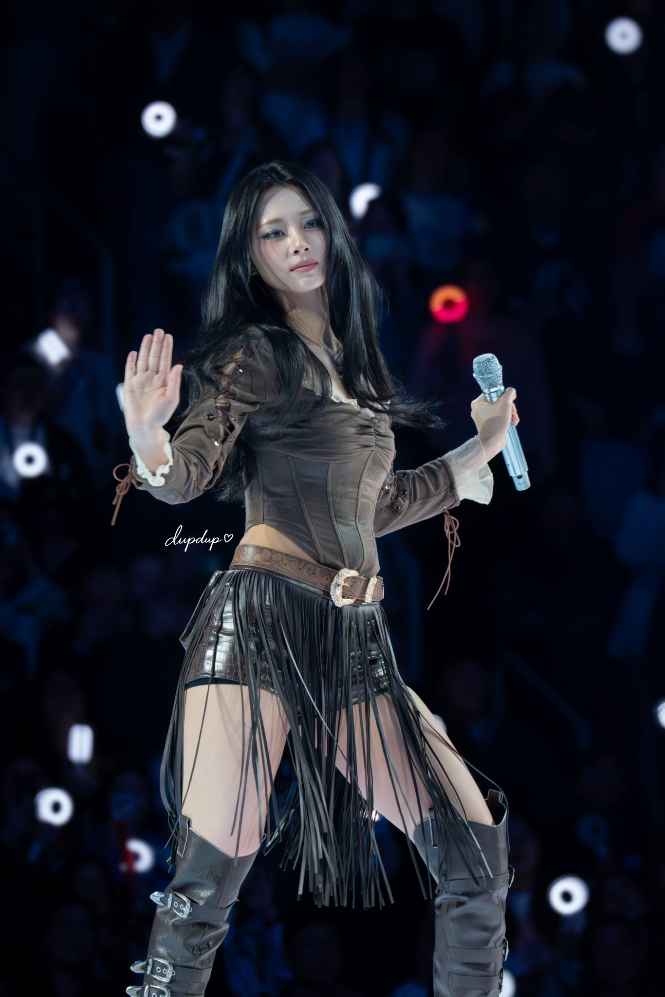 Potret di balik layar Tzuyu (TWICE)