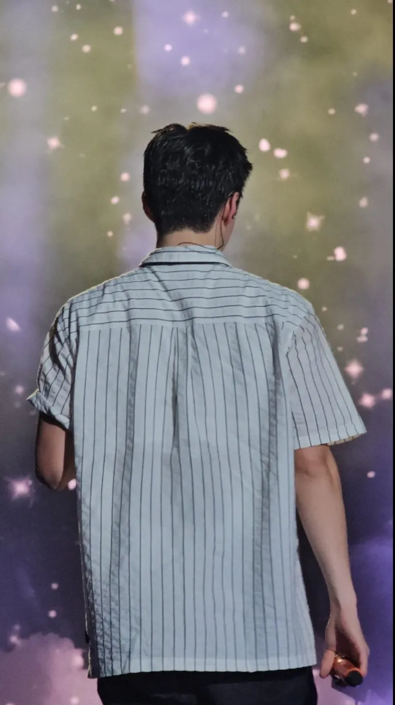 A heartfelt wallpaper shared by Sehun (EXO)'s fans