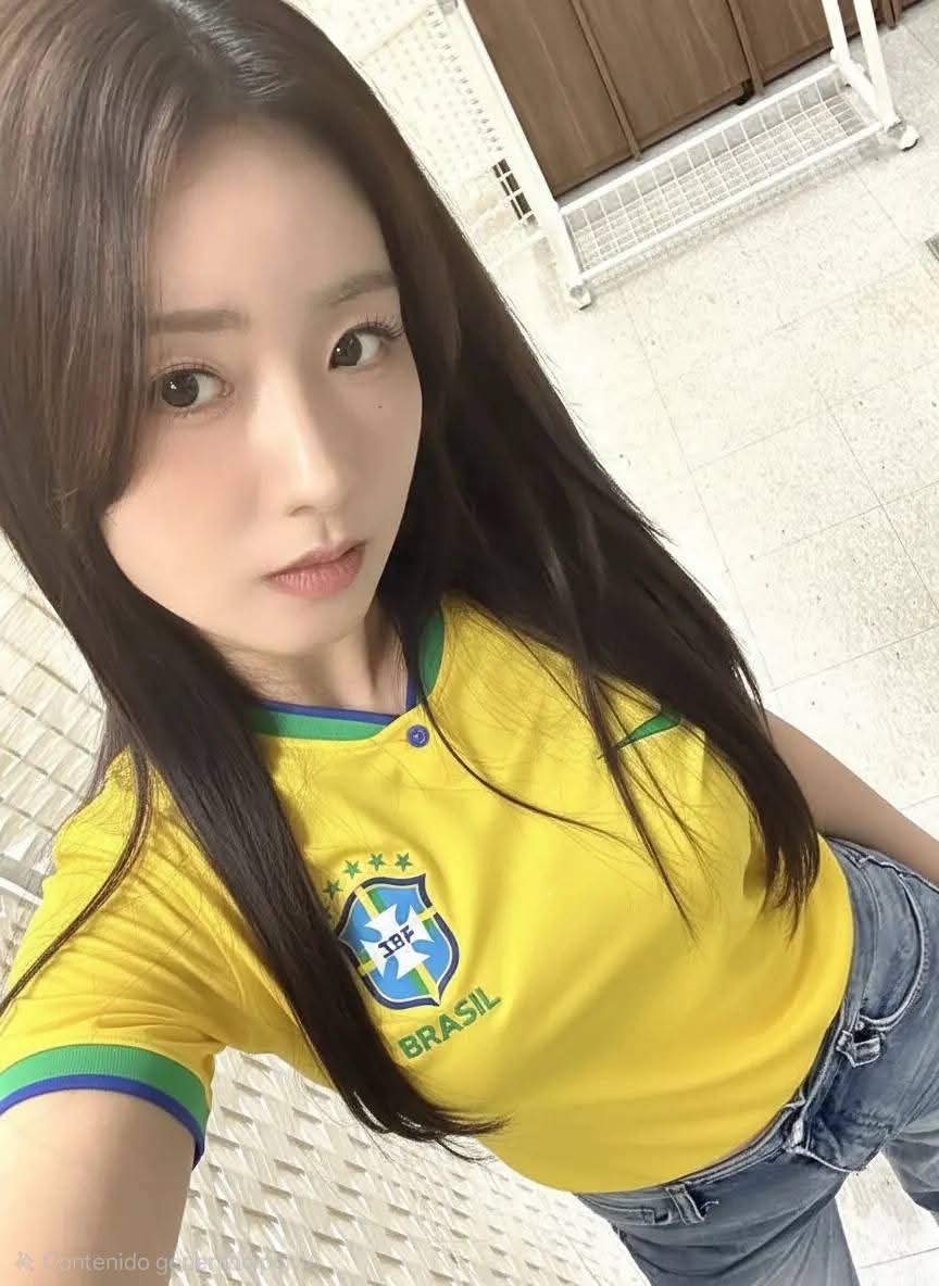 A moment captured by Yoon Bomi (Apink)'s fan