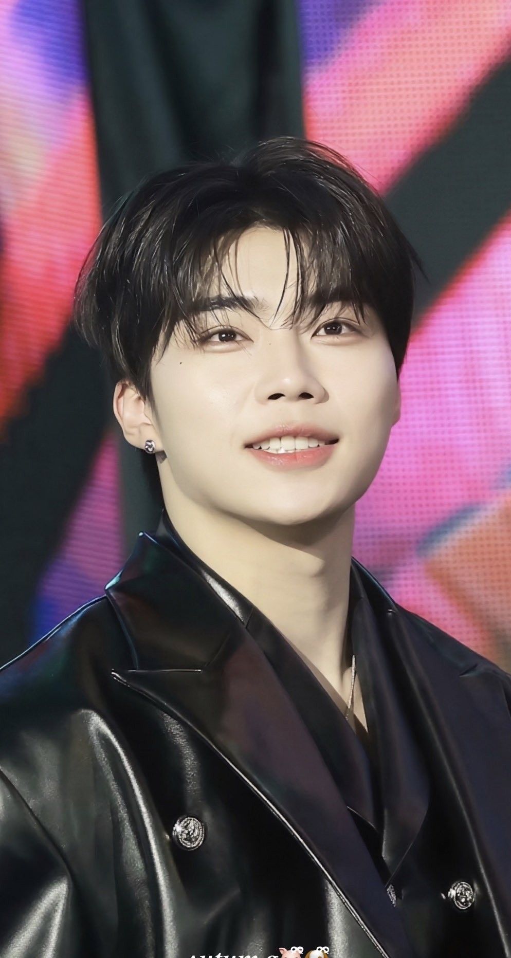 Fandom-recommended wallpaper image of Park Gunwook (ZEROBASEONE)