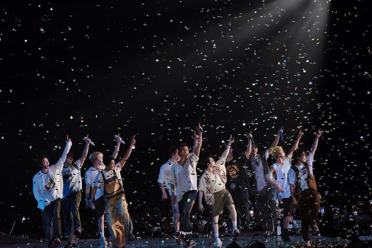 Momen yang diabadikan oleh penggemar SEVENTEEN